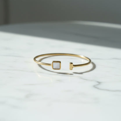 Anillo Acero Abierto Nácar Cuadrado Dorado