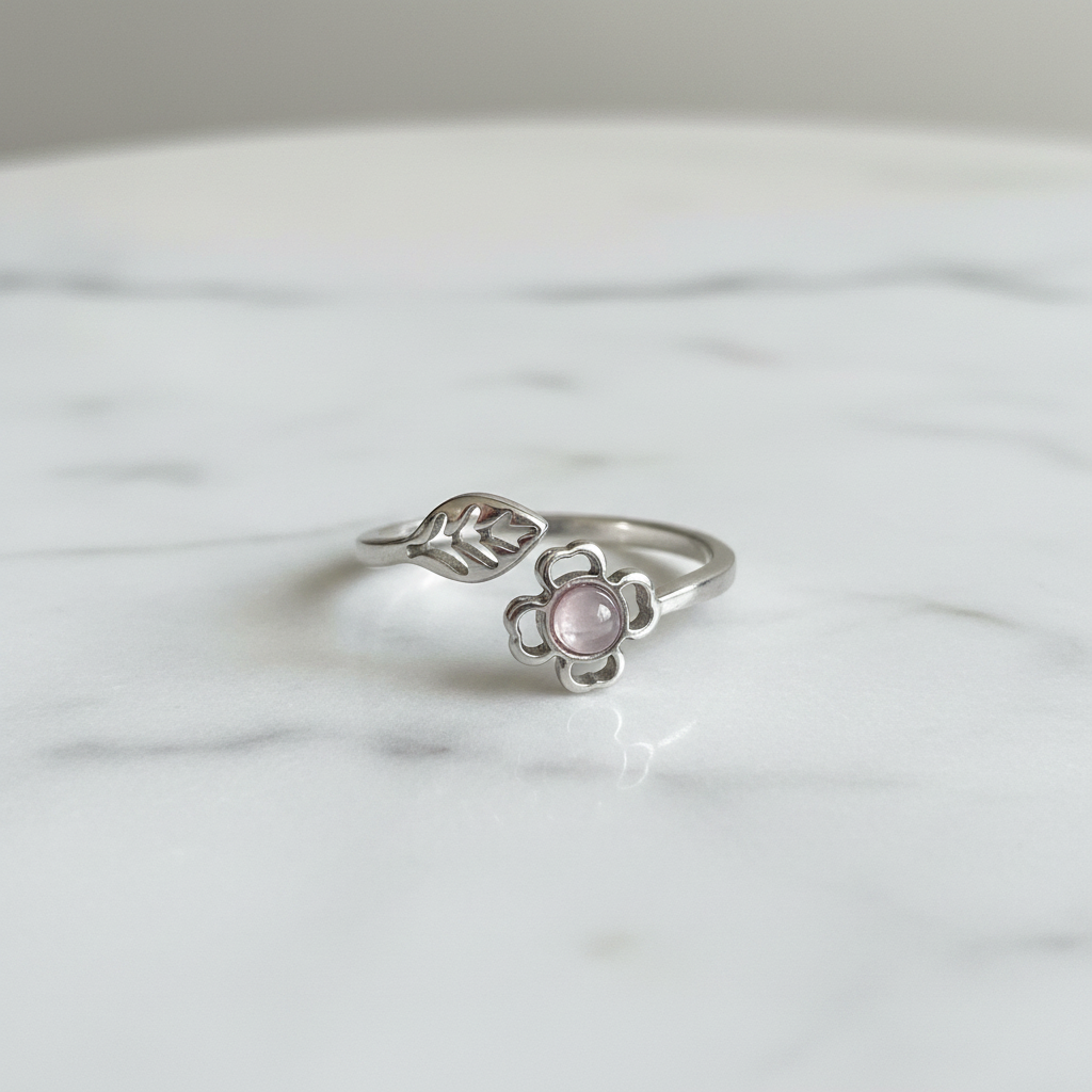 Anillo Acero Abierto Flor y Hoja Cuarzo Rosa