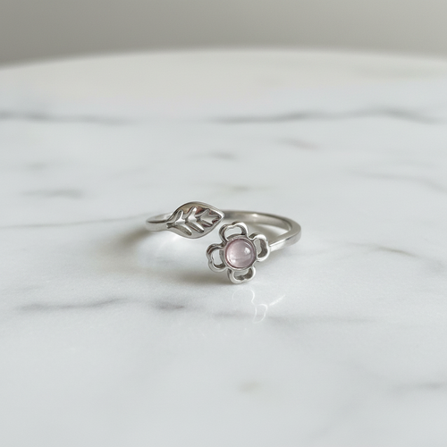 Anillo Acero Abierto Flor y Hoja Cuarzo Rosa
