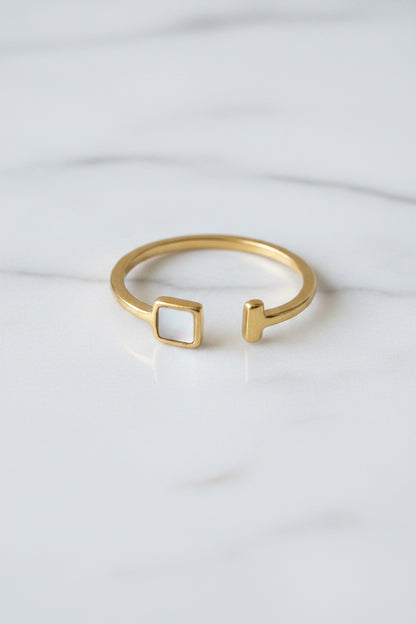 Anillo Acero Abierto Nácar Cuadrado Dorado